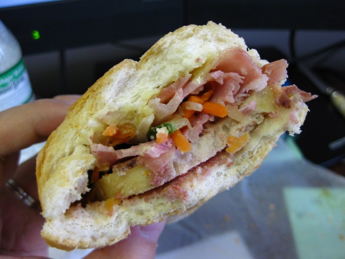 Chomped banh mi